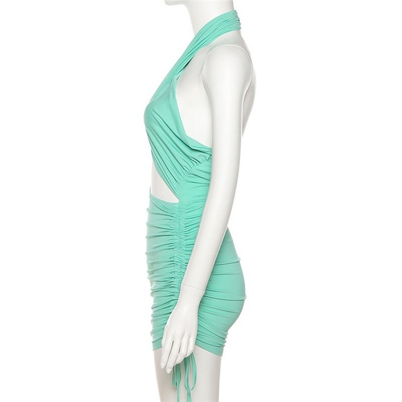 Simple and sexy backless minidress- mint - Picture 2 of 4